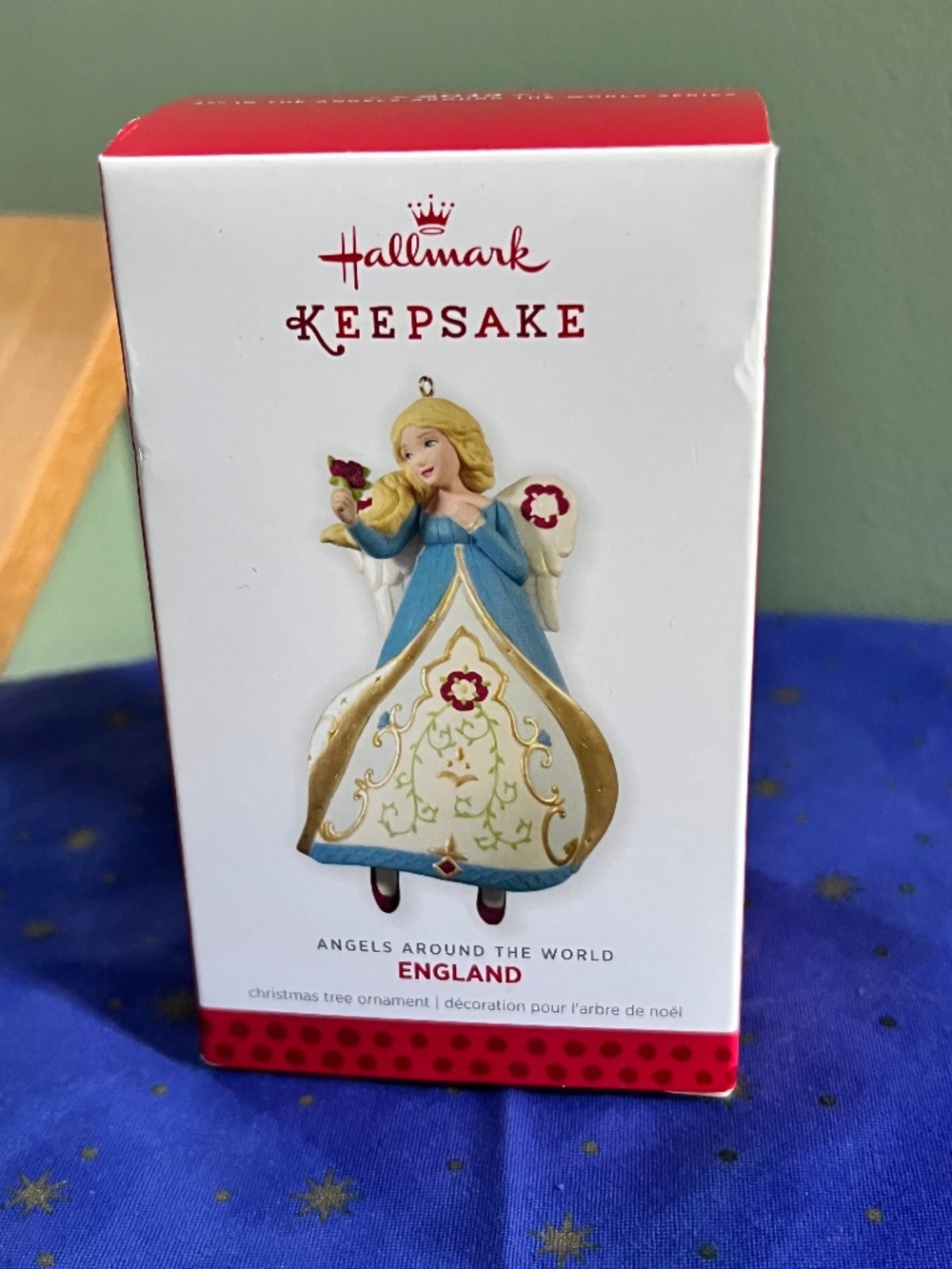 Hallmark Keepsake Angels Around the World ENGLAND.  2013